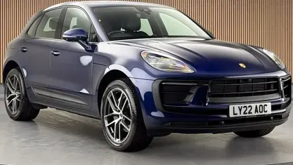 Used Porsche Macan 265 HP (194 kW) 2022 Gentian blue SUV