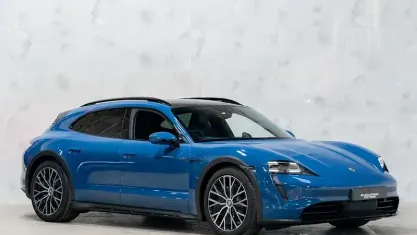 Used Porsche Taycan Cross Turismo 419 kW (571 HP) 2022 Blue Estate