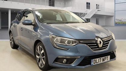 Używany Renault Mégane IV Dynamique 131 KM (96 kW) 2018 Hatchback