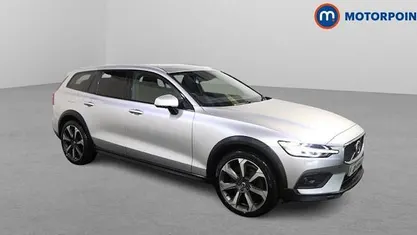 Used Volvo V60 CC 250 HP (183 kW) 2021 Silver Estate