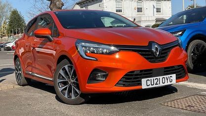 Używany Renault Clio V Iconic 90 KM (66 kW) 2022 Hatchback