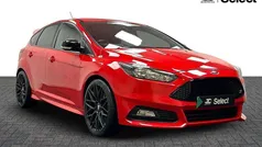 Red Used 2015 Ford Focus ST Hatchback | £11,700 (Fair price)
