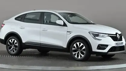 Used Renault Arkana Evolution 140 HP (102 kW) 2023 White SUV