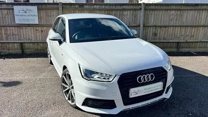 Used Audi A1 Sportback Black Edition 116 HP (85 kW) 2017 White Hatchback