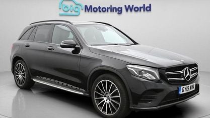 Used Mercedes GLC250 AMG 204 HP (150 kW) 2019 Black Estate