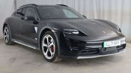 Begagnad Porsche Taycan Cross Turismo 419 kW (571 HK) 2023 Kombi