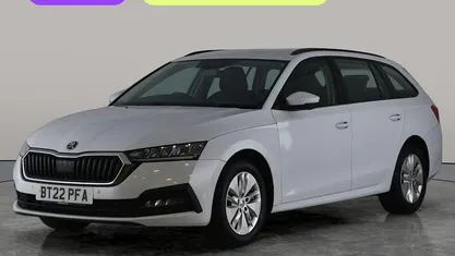 Used Skoda Octavia SE Technology 110 HP (80 kW) 2022 White Estate