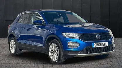 Blue Used 2020 VW T-Roc SE SUV | £15,495 (Good price)