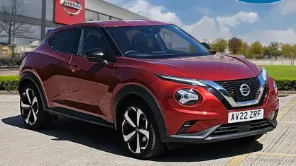 Used Nissan Juke Tekna 114 HP (83 kW) 2022 Red SUV