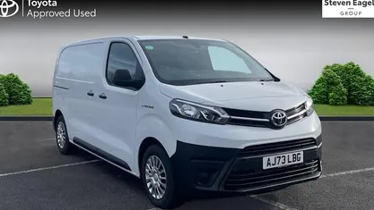 New Toyota Proace 100 kW (136 HP) 2025 MPV