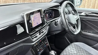 Used 2025 VW T-Roc R-line SUV | £21,499 (Good price)