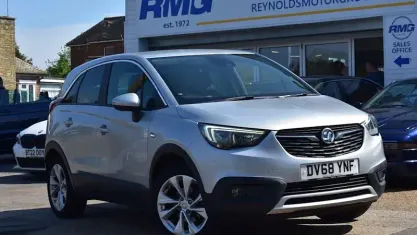 Used Vauxhall Crossland X S 131 HP (96 kW) 2019 Silver SUV