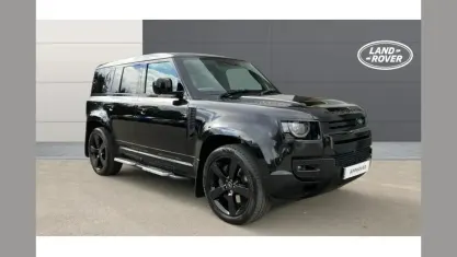 Used Land Rover Defender HSE 300 HP (220 kW) 2021 Black SUV
