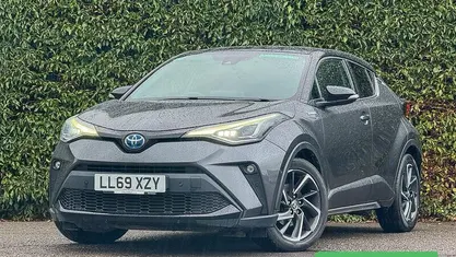 Used 2021 Toyota C-HR SUV | £16,490 (Fair price)