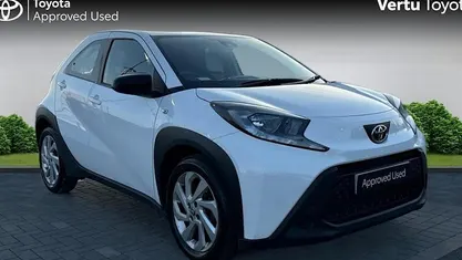 Used Toyota Aygo X PURE 72 HP (52 kW) 2025 SUV