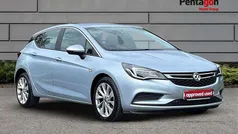 Silver Used 2016 Vauxhall Astra Hatchback | £6,997 (Fair price)