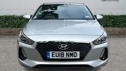 Used Hyundai i30 SE 120 HP (88 kW) 2018 Silver Hatchback
