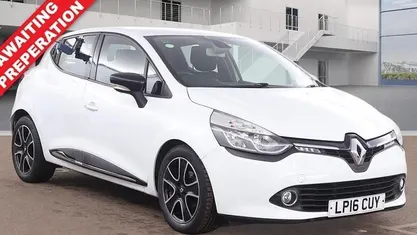 Used Renault Clio IV Dynamique 73 HP (53 kW) 2016 Hatchback