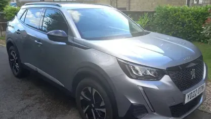 Used Peugeot 2008 Allure Premium 101 HP (74 kW) 2022 Grey SUV