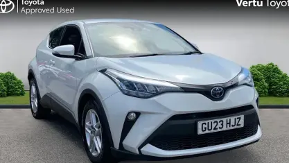 Used Toyota C-HR 122 HP (89 kW) 2023 White SUV