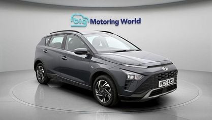 Używany Hyundai Bayon SE 101 KM (74 kW) 2023 Szary SUV