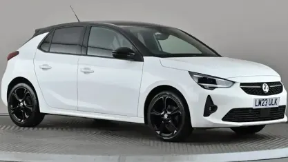 Used Vauxhall Corsa 75 HP (55 kW) 2023 White Hatchback