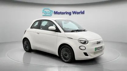 Used Fiat 500e Icon 86 kW (118 HP) 2022 White Hatchback