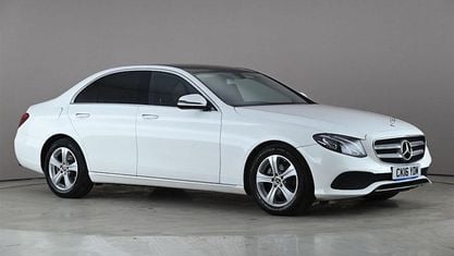 Usado Mercedes E220 Premium 194 HP (142 kW) 2019 Sedan