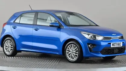 Used Kia Rio 101 HP (74 kW) 2022 Blue Hatchback