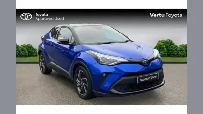 Used Toyota C-HR 184 HP (135 kW) 2020 Nebula blue bitone (metallic paint) SUV