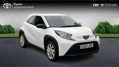 Used Toyota Aygo X PURE 72 HP (52 kW) 2025 SUV