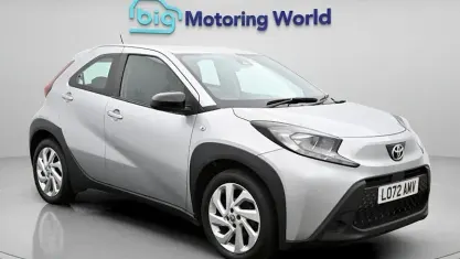 Used Toyota Aygo X PURE 72 HP (52 kW) 2025 SUV