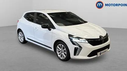 Used Renault Clio V Evolution 90 HP (66 kW) 2024 White Hatchback