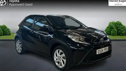 Used Toyota Aygo X PURE 72 HP (52 kW) 2024 Black SUV