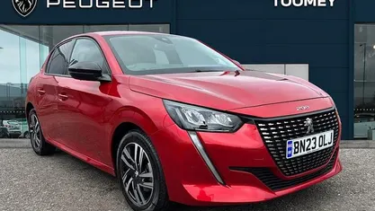 Used Peugeot 208 Allure+ 102 HP (75 kW) 2023 Red Hatchback