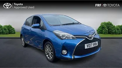 Used Toyota Yaris 99 HP (72 kW) 2016 Hatchback