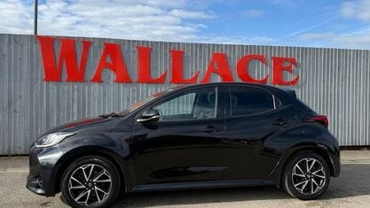 Usado Toyota Yaris Hybrid Design 116 CV (85 kW) 2026 Utilitario