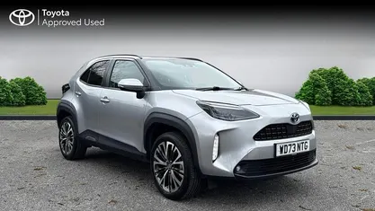 Used Toyota Yaris Hybrid 116 HP (85 kW) 2024 Siver metallic Estate