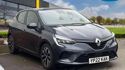 Used Renault Clio V Iconic 90 HP (66 kW) 2021 Grey  Hatchback