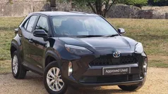 Black Used 2023 Toyota Yaris Cross SUV | £18,990 (Good price)