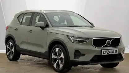 Used Volvo XC40 Core 163 HP (119 kW) 2024 Green SUV