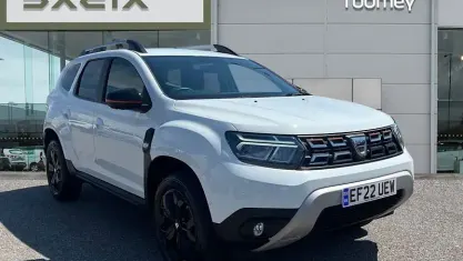 Used Dacia Duster Extreme 90 HP (66 kW) 2022 White SUV