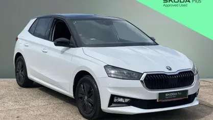 Used Skoda Fabia Design Edition 95 HP (69 kW) 2025 Moon white metallic black magic pearl effect Hatchback