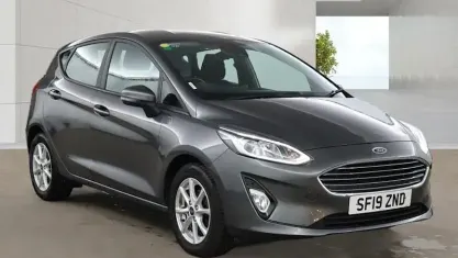 Used Ford Fiesta Zetec 86 HP (63 kW) 2019 Grey Hatchback