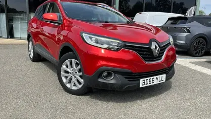 Used Renault Kadjar Dynamique 131 HP (96 kW) 2016 Red SUV