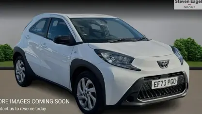 Used Toyota Aygo X PURE 72 HP (52 kW) 2025 SUV