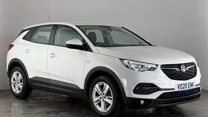 White Used 2019 Vauxhall Grandland X S SUV | £8,550 (Fair price)