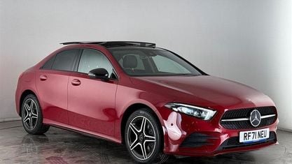 Używany Mercedes A250 AMG Line Premium Plus 218 KM (160 kW) 2022 Czerwony Sedan/Limuzyna