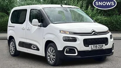 Usado Citroën Berlingo Feel 110 HP (80 kW) 2023 Monovolume