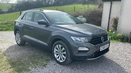 Used VW T-Roc SE 116 HP (85 kW) 2020 SUV